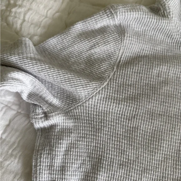 Aritzia TNA Waffle knit zip up - Picture 3 of 4